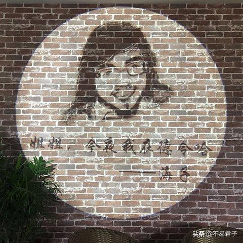 春暖花开xing，就像海子说的，面朝大海，春暖花开。，微信头像（告诉你一个真实的德令哈）