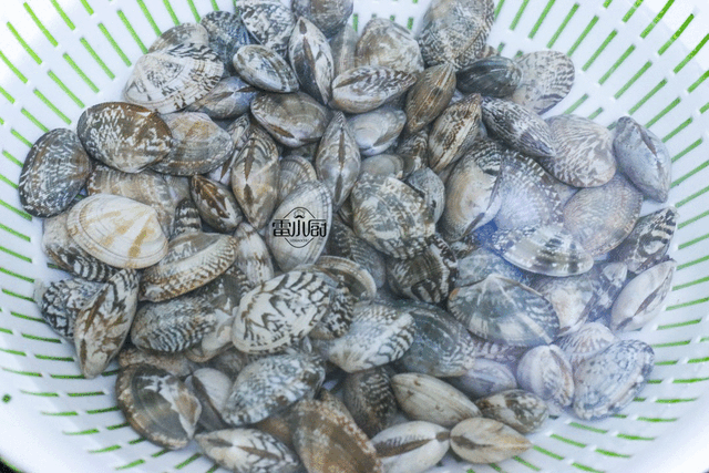 韭菜炒腊肉的家常做法，韭菜炒腊肉的家常做法大全（早春最该吃这食材）