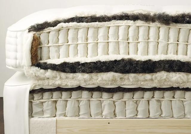 床垫什么材质的好，床垫买什么材质的比较好（床垫的挑选技巧有哪些）