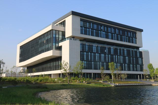 南京师范大学泰州学院是几本，南京师范大学泰州学院是几本大学（盘点院校前身泰州学院）