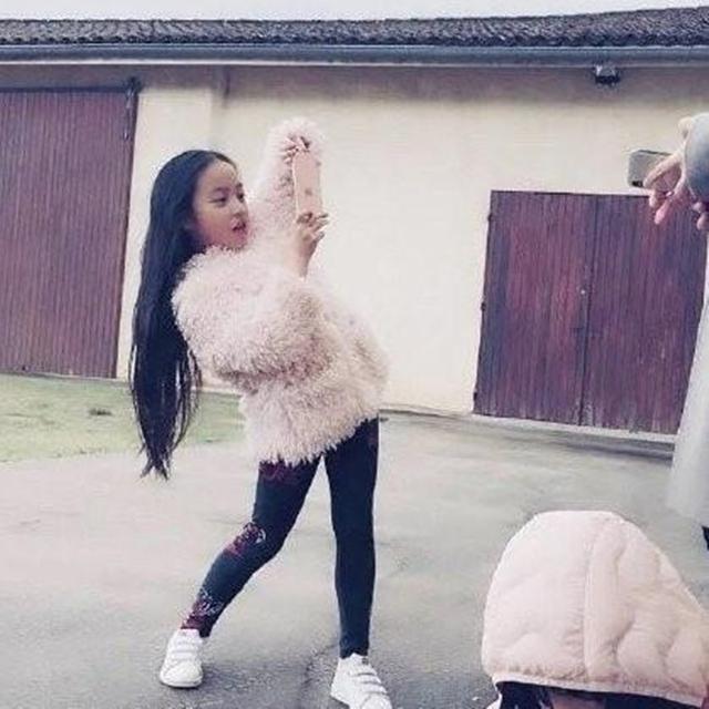 赵薇女儿生日捐款25万，连续6年捐款从未间断（赵薇女儿共捐款150万）