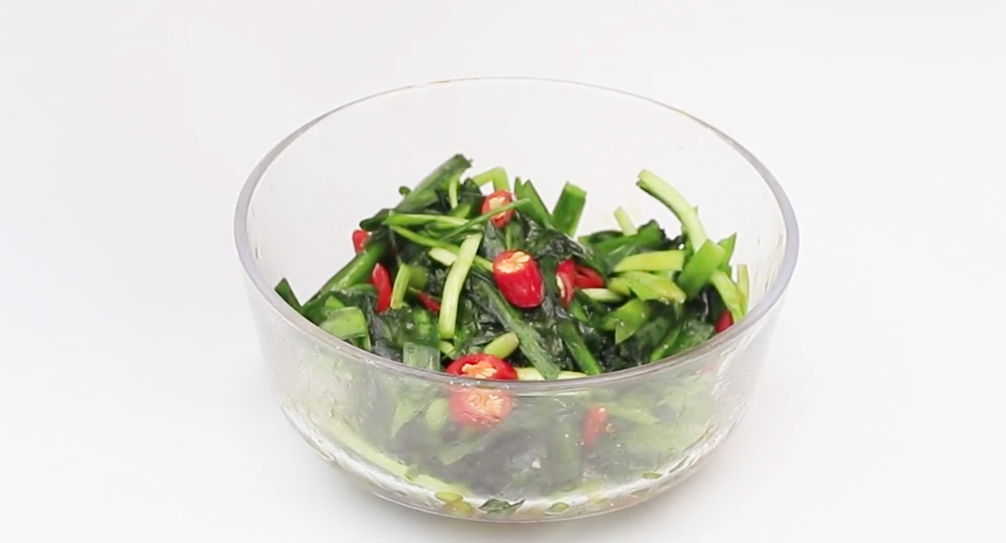 图片[1]-【腌韭菜】做法步骤图 开胃又下饭 一次腌10斤慢慢吃-起舞食谱网