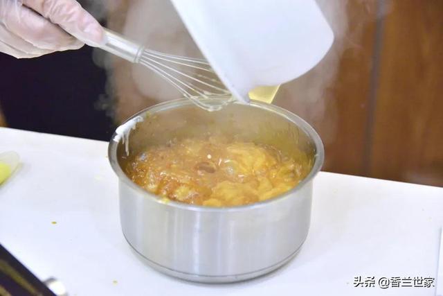 如何制作美味的咖啡蛋糕，如何制作美味的咖啡蛋糕步骤（咖啡焦糖杯子蛋糕）