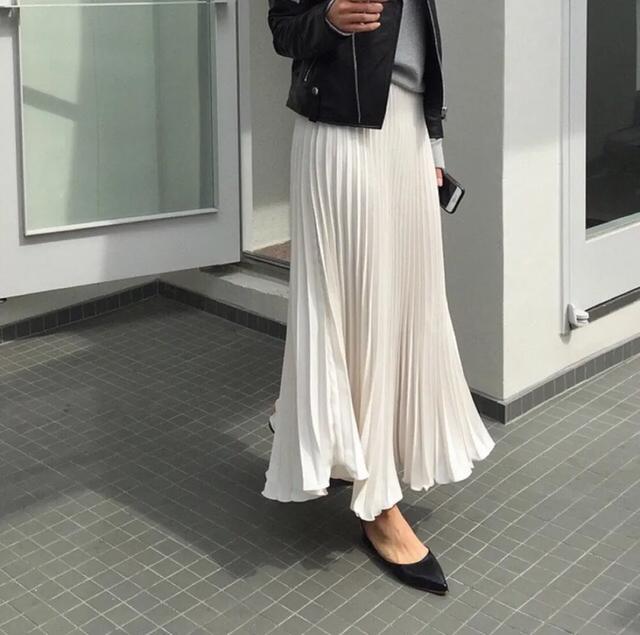 性感头像女生个性头像，女生性感头像／部位头像／“感动代替不了感情，念旧也回不到曾经” ​微信（部位头像丨一厢情愿，愿赌服输）