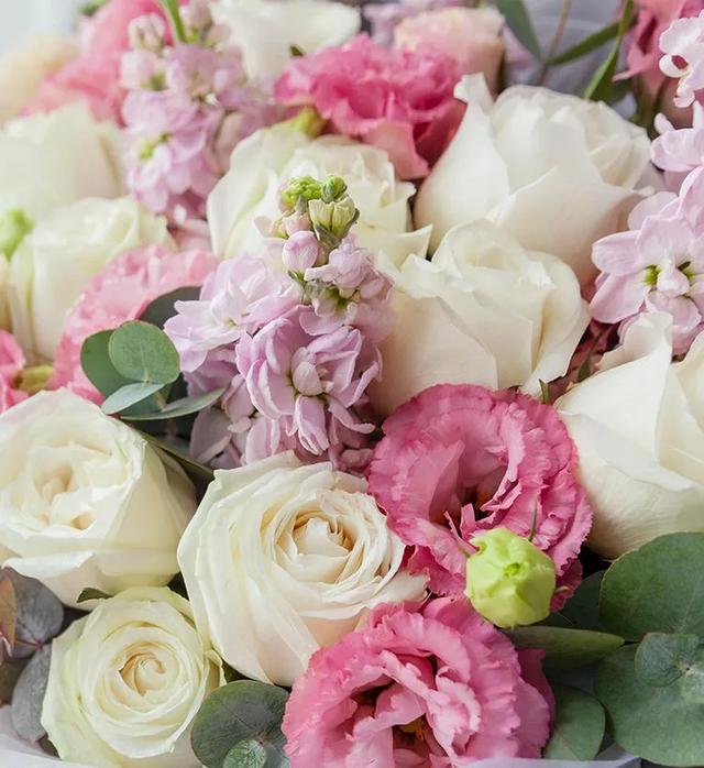 七夕节送花的经典祝福语，七夕节送花的经典祝福语图片（多款玫瑰花束为爱而来）