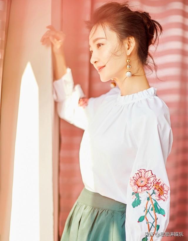 谢小诺是什么电视剧，谢诺是哪部电视剧的主演（真人秀《星跳水立方》获封“素颜女神”）