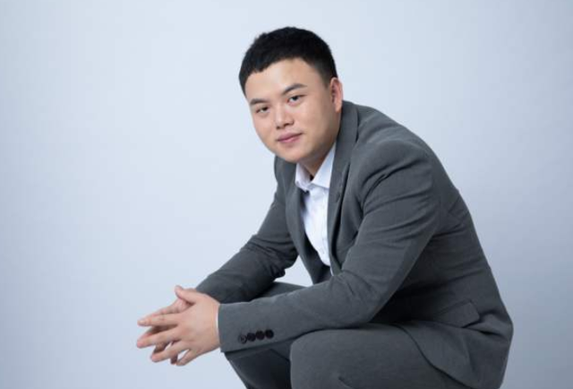 纪凯婷老公,姚尚坤怎么认识纪凯婷(年仅30岁身价超500亿)