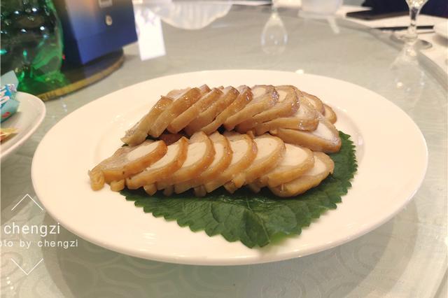 海茄子和海参的区别，米刺参是什么（网友：一看就是沿海城市）