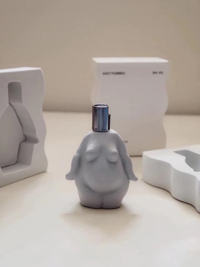 女生清淡好闻的香水，女孩子用哪款香水比较清淡好闻（你可以“闻起来”很高级）