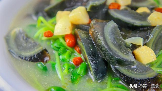 豆苗怎么做好吃，豆苗怎么做才好吃（吃了这么多年的豆苗）