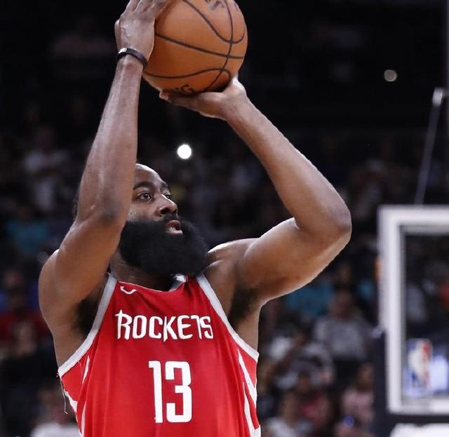 篮球身价排行榜2014，篮球运动员身价（盘点NBA市值最高的十大球队）