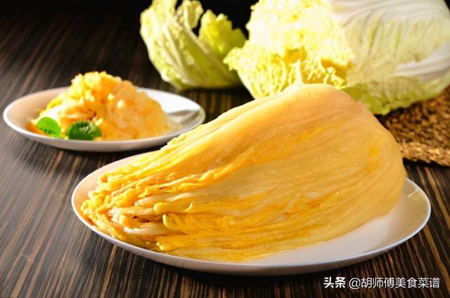 德国酸菜怎么做的详细点，正宗德国酸菜的做法（而且又酸又脆又香）