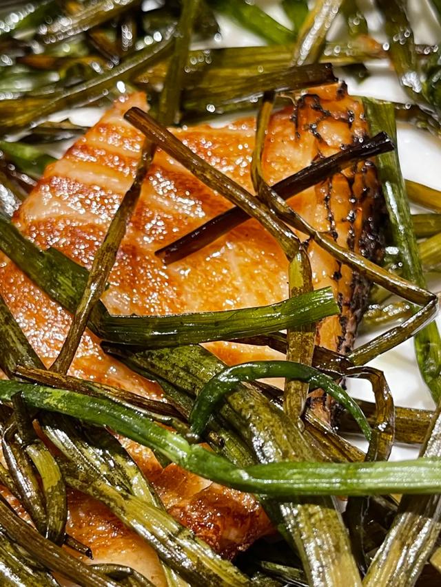 葱烧海参三种家常做法分享，葱烧海参的做法最正宗的做法（国家葱油地理：葱油）