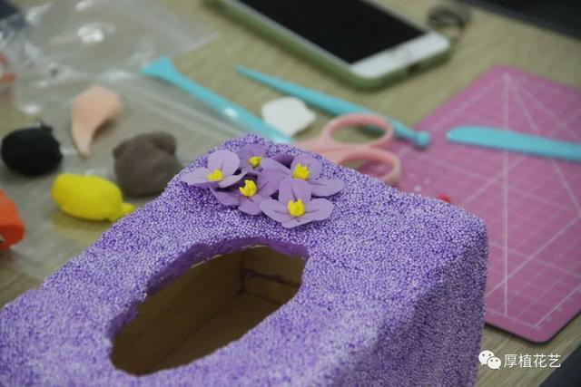 教你制作简单可爱的小盒子，教你制作简单可爱的小盒子怎么做（黏土抽纸盒DIY，好玩又可爱）