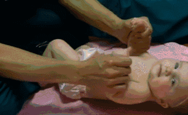 宝宝的锻炼操，宝宝锻炼操 去上幼儿园伸伸臂（大动作、精细动作训练教程）