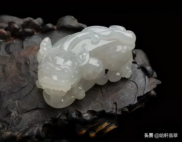 貔貅怎么分公母，金店的貔貅怎么分公母（招财小能手的翡翠貔貅也有雌雄之分）