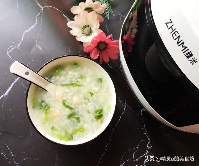 熬大米粥的做法，养胃大米粥的家常做法（熬大米粥的时候）