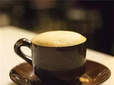 黑咖啡是什么，黑咖啡和白咖啡有何区别