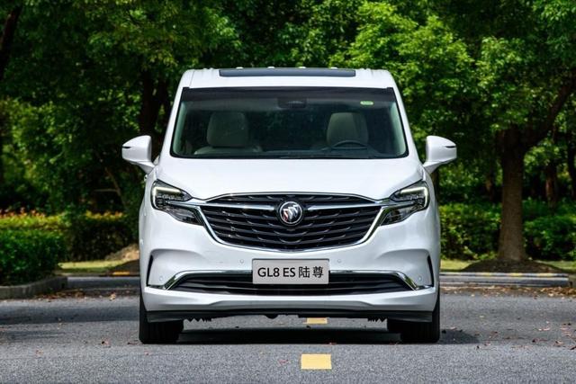 别克gl8有四驱车型吗，别克GL8哪一款是四驱（我终于知道它为什么能稳坐MPV市场第一了）