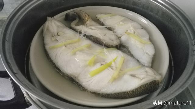 比目鱼的营养价值，比目鱼的营养价值及食用禁忌（想要孩子聪明身体壮一定要多吃它）