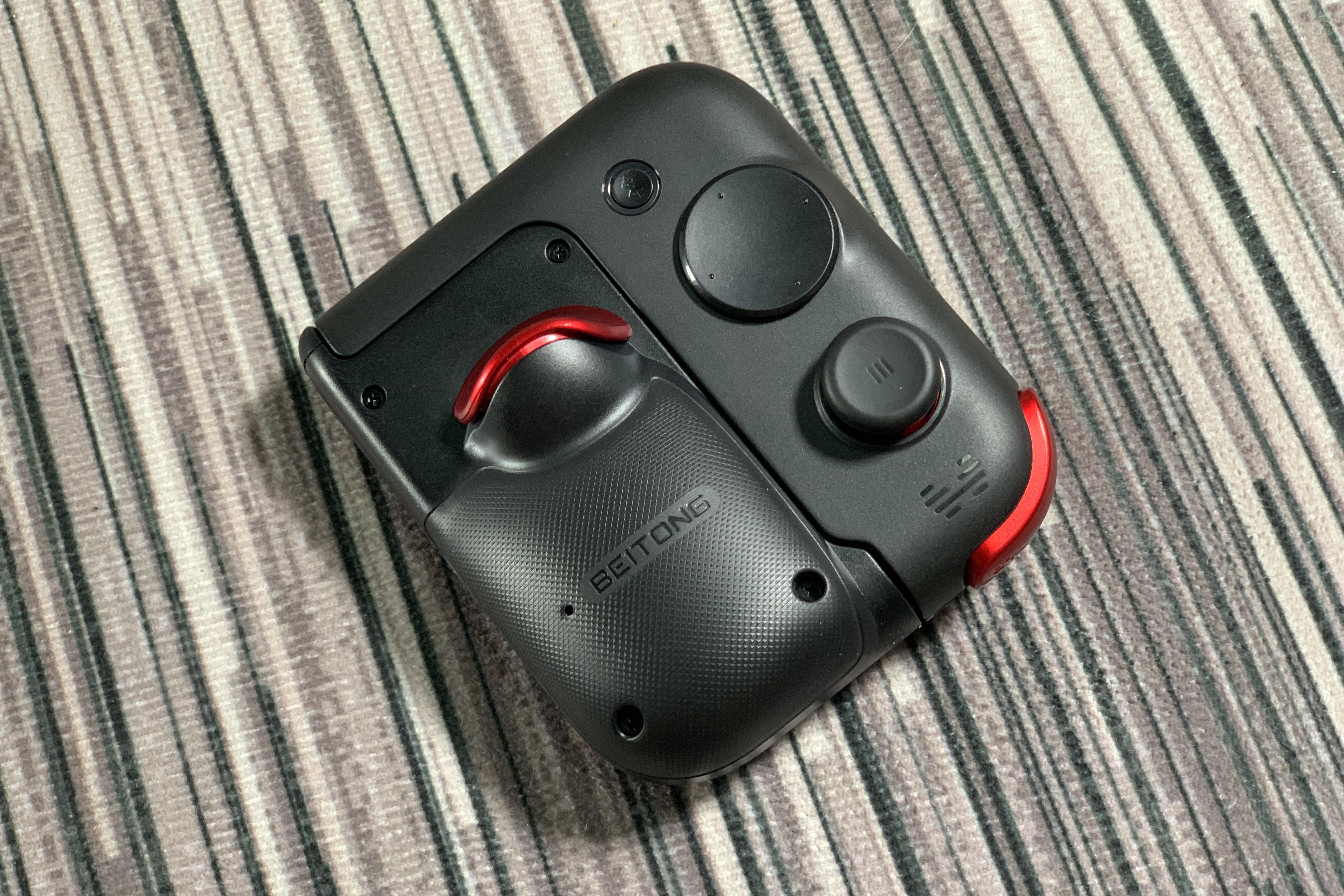 北通手柄怎么连接手机，北通手柄连接手机（北通推出G2游戏手柄）