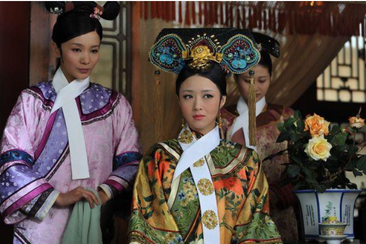 蜜糖婊是什么意思 蜜糖婊的解释，蜜糖婊是什么意思（让我们在社会中比拼武艺吧）