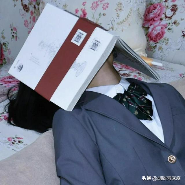 皆甜:动漫古风头像女/跨过星河迈过月亮去迎接更好的自己，星空头像女生动漫古风微信（跨过星河迈过月亮去迎接更好的自己.）