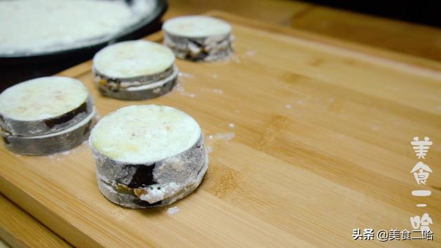 香酥茄子怎么做才酥，怎样做酥茄子（酥炸茄盒好吃有技巧）