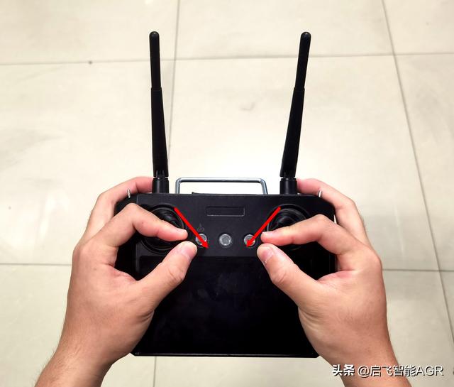 无人机怎么起飞，无人机起飞操作入门教程（如何正确起飞与降落无人机）