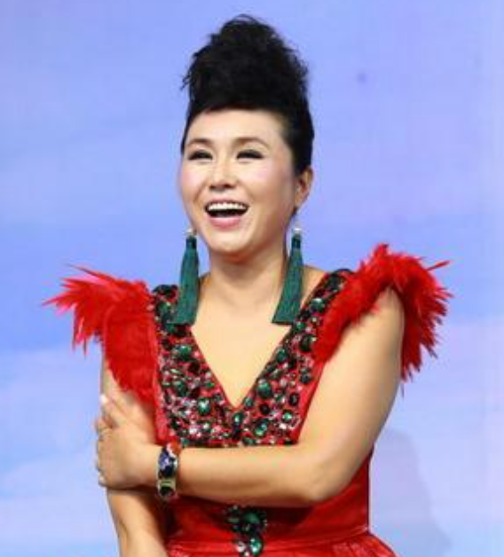 《套马杆》原唱揭心酸往事，早年在夜总会唱歌，现仍在农村跑商演