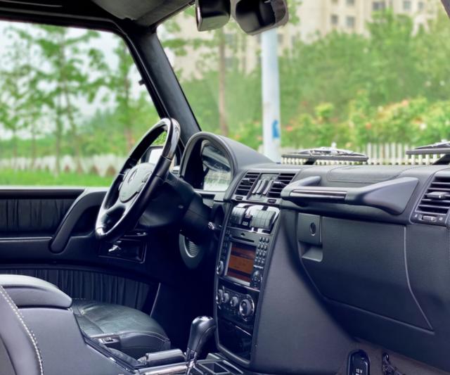 奔驰g55油耗，奔驰a45amg油耗多少（G55二手价却已降至70万以下）