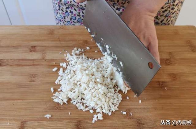 水煮肉丸子的做法，水煮肉丸子怎么做（清水肉丸汤新做法）