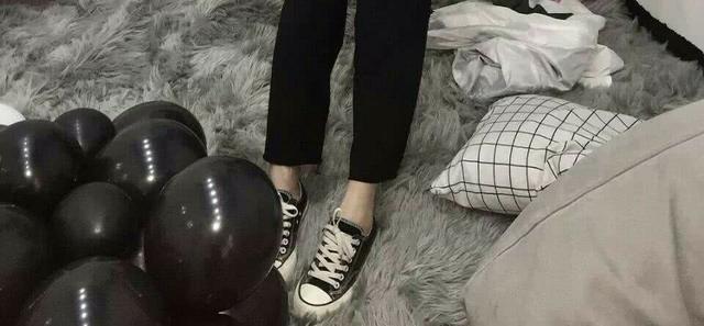 伤感   失恋，微信头像，伤感   失恋（限量版+丧+套图）