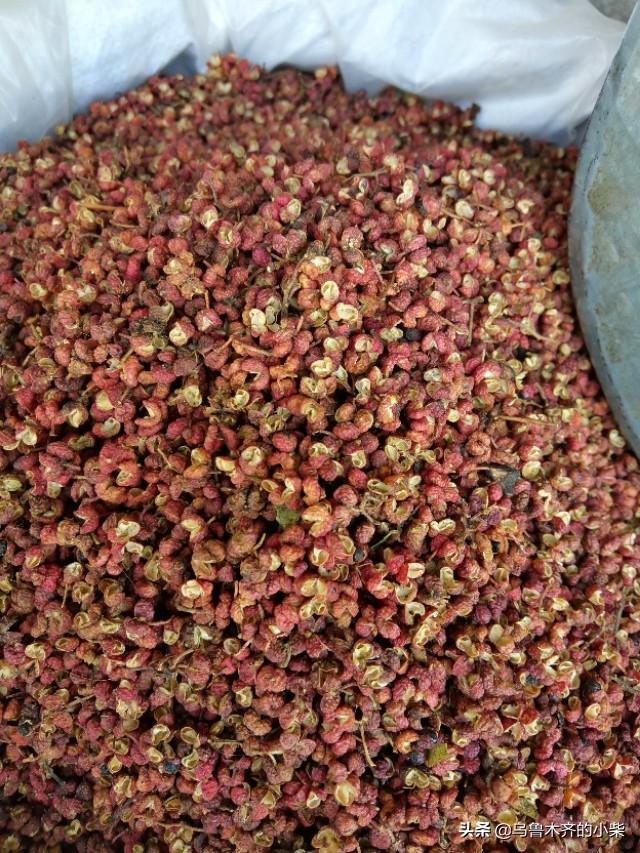 花椒的产地在哪里，花椒盛产于哪里（花椒的品种和产地）