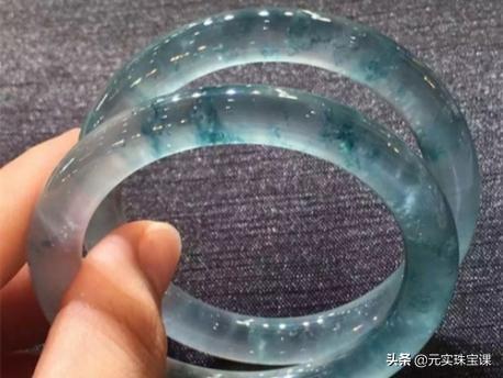 翡翠危料是什么，在翡翠里面什么是危料（你的翡翠是什么种的）
