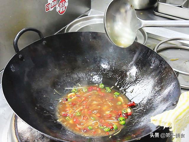 虎皮辣椒的做法家常，虎皮辣椒怎么做好吃家常菜（这才是虎皮辣椒简单的做法）