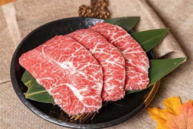 肥牛是牛的哪个部位，肥牛是牛的哪个部位图片（牛肉摊老板：一看就是懂行人）