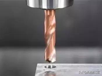 铣削的主运动和进给运动个是什么，铣削的主运动是什么?进给运动有哪些（分别能达到什么样的加工精度）