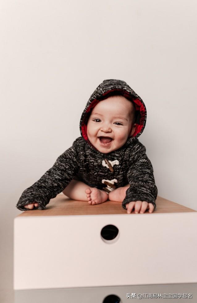 无忧无虑开心快乐的女孩名字，无忧无虑开心快乐的女孩名字猪宝宝（清风明月、素淡花香）