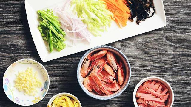 杭州有什么好吃的，杭州美食攻略（杭州美食图鉴：从杭帮菜说起）