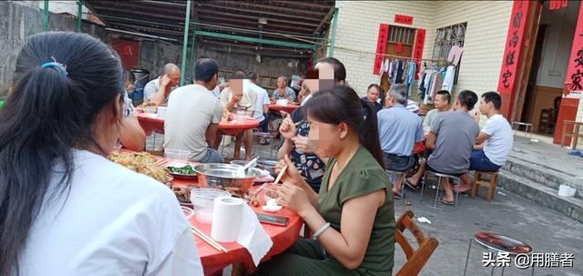 满月酒菜单 满月酒菜谱广东，满月酒菜单（十菜一汤的宴席具有地方特色）