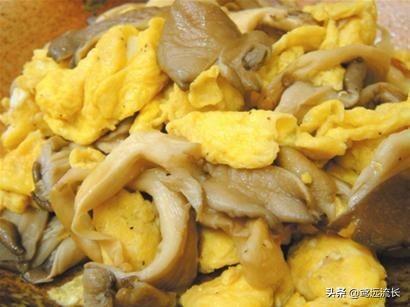 蘑菇炒鸡蛋的做法，蘑菇炒鸡蛋详细步骤（蘑菇炒鸡蛋）