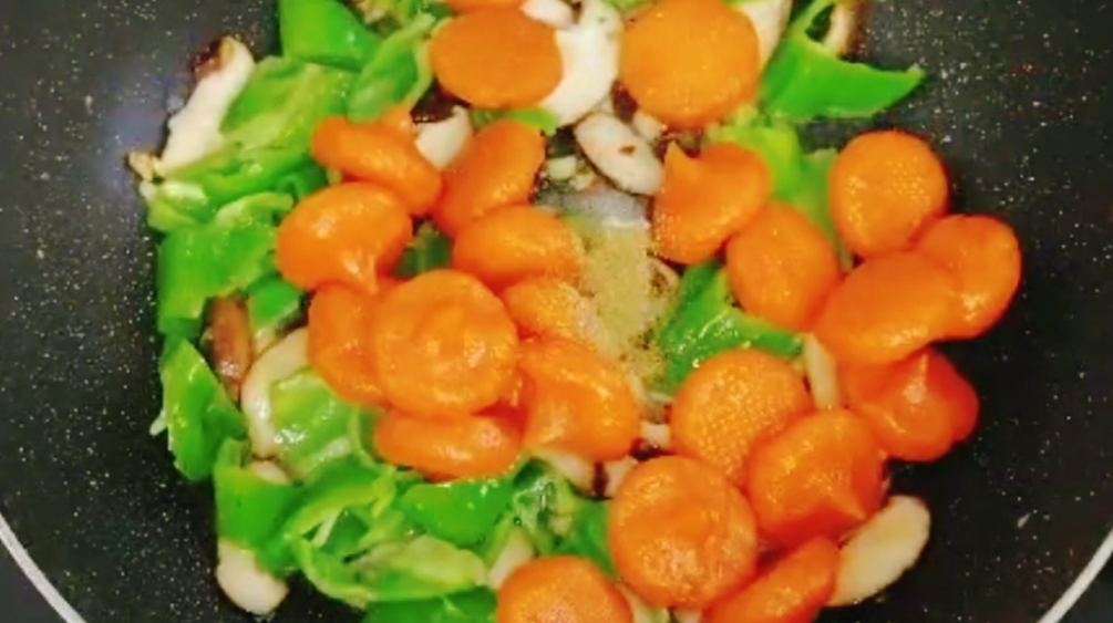 圖片[6]-【雞蛋炒胡蘿卜面】做法步驟圖 我家一周吃5次 比肉還香-起舞食譜網