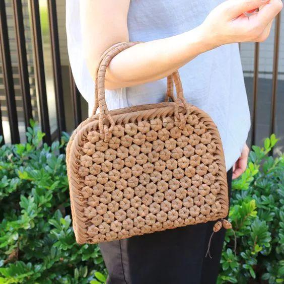 手工纸折手提篮，手工纸折手提篮教程（26款打包带编的包包）