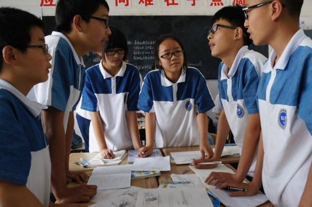 12年义务教育，12年义务教育什么时候开始实行（9年义务教育将改成12年）