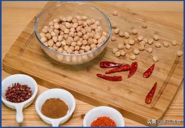 超级食品鹰嘴豆之香酥鹰嘴豆健康下酒菜，鹰嘴豆 下厨房（香辣酥脆鹰嘴豆丨下酒小菜）