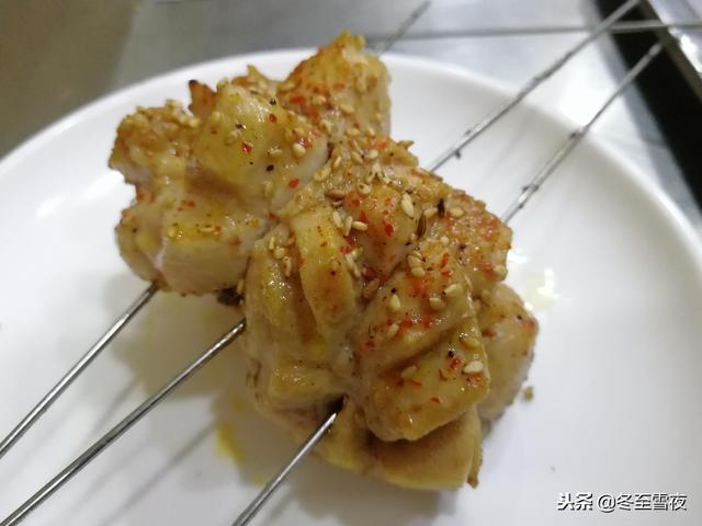 烧烤可以烤什么，韩式烤肉都可以烤什么（十二道烧烤店必烤菜品）