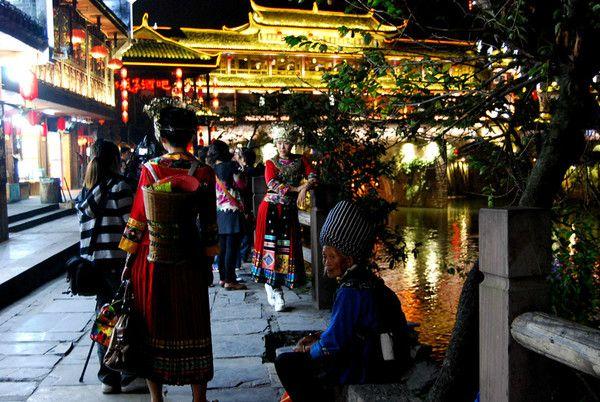 凤凰古城特产，凤凰古城特产水果像葡萄一样叫什么?_（凤凰古城最全攻略，看了不后悔）