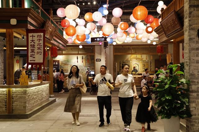 电影小镇在哪里，河南电影小镇在哪里（有人说门票100元太贵）