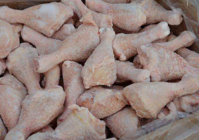 冻鸡边腿怎么做好吃，冷冻鸡边腿怎么做好吃（超市中的冻鸡腿到底从哪儿来的）